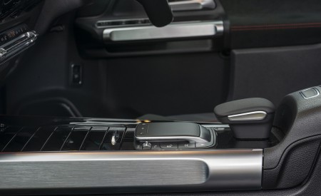 2022 Mercedes-Benz EQB 300 (UK-Spec) Interior Detail Wallpapers 450x275 (60)