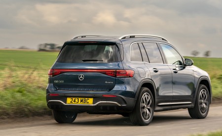 2022 Mercedes-Benz EQB 300 (UK-Spec) Rear Three-Quarter Wallpapers  450x275 (25)