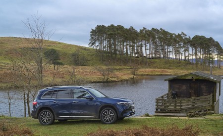 2022 Mercedes-Benz EQB 300 (UK-Spec) Side Wallpapers 450x275 (28)