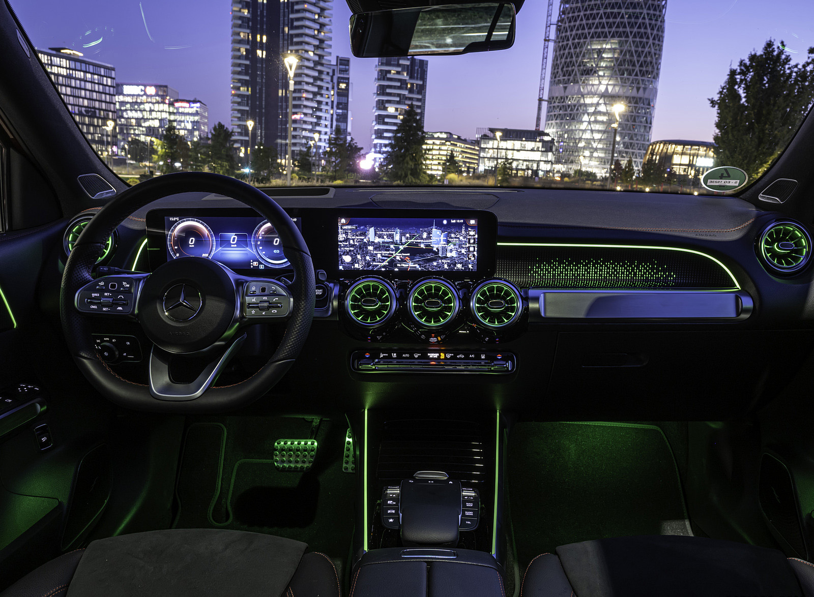 2022 Mercedes-Benz EQB 350 4MATIC (Color: Patagonia Red) Interior Cockpit Wallpapers #120 of 178