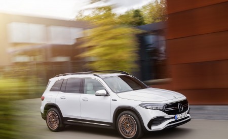 2022 Mercedes-Benz EQB Edition 1 (Color: Digital White) Front Three-Quarter Wallpapers 450x275 (140)