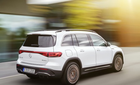 2022 Mercedes-Benz EQB Edition 1 (Color: Digital White) Rear Three-Quarter Wallpapers 450x275 (136)