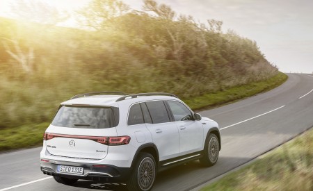 2022 Mercedes-Benz EQB Edition 1 (Color: Digital White) Rear Three-Quarter Wallpapers 450x275 (138)