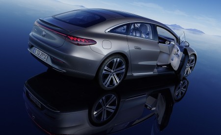 2022 Mercedes-Benz EQS 450+ Rear Three-Quarter Wallpapers 450x275 (75)