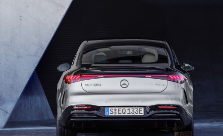 2022 Mercedes-Benz EQS 580 4MATIC AMG-Line Edition 1 (Color: High-Tech Silver Obsidian Black) Rear Wallpapers 450x275 (28)