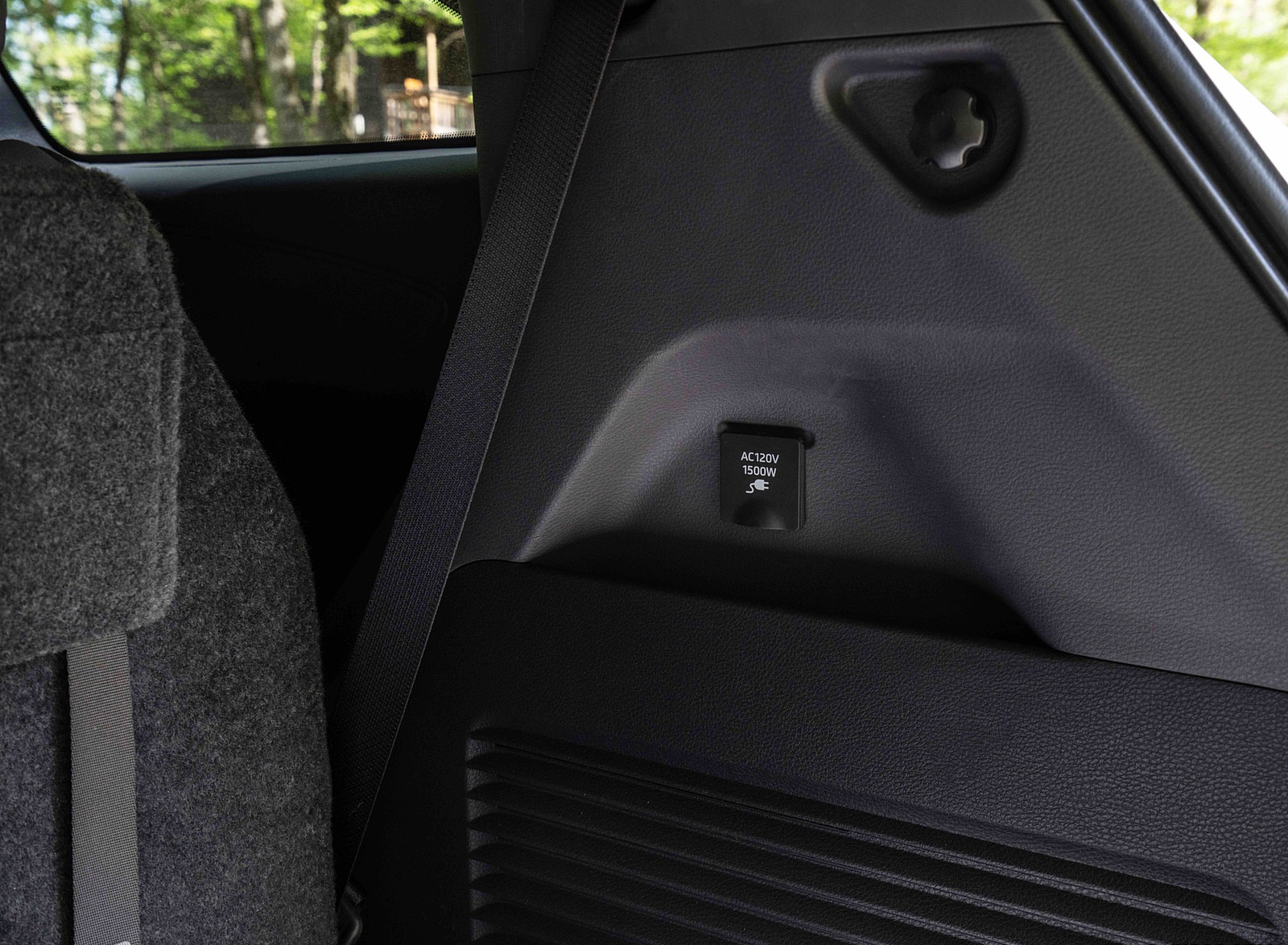 2022 Toyota Sienna Woodland Special Edition Detail Wallpapers #15 of 22
