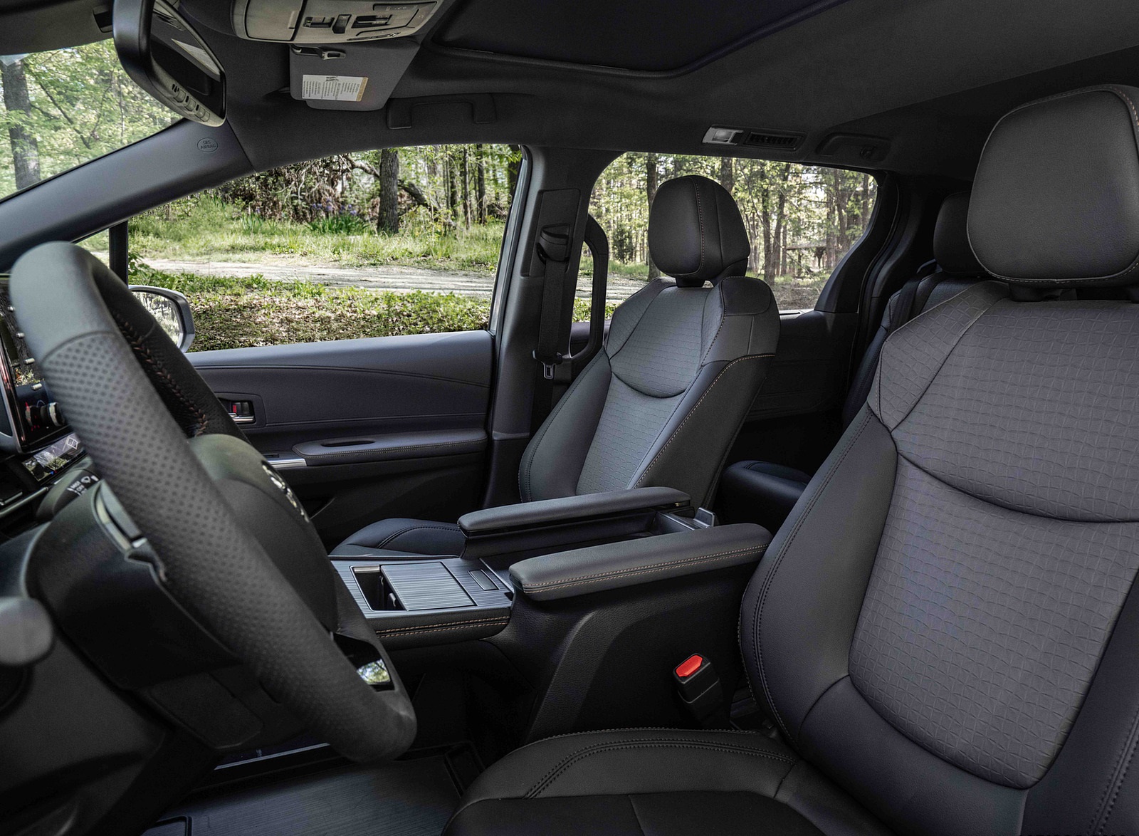 2022 Toyota Sienna Woodland Special Edition Interior Front Seats Wallpapers #19 of 22
