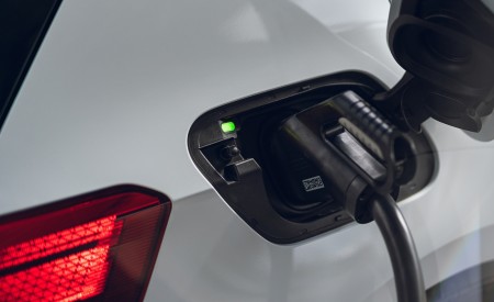 2022 Volkswagen ID.3 Tour Pro S (UK-Spec) Charging Wallpapers 450x275 (65)