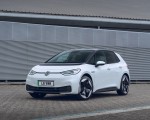 2022 Volkswagen ID.3 Tour Pro S (UK-Spec) Front Three-Quarter Wallpapers 150x120 (33)