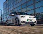 2022 Volkswagen ID.3 Tour Pro S (UK-Spec) Front Three-Quarter Wallpapers 150x120 (7)