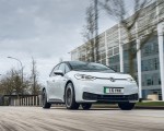 2022 Volkswagen ID.3 Tour Pro S (UK-Spec) Front Three-Quarter Wallpapers 150x120 (5)