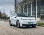 2022 Volkswagen ID.3 Tour Pro S (UK-Spec) Front Three-Quarter Wallpapers 150x120 (4)