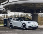 2022 Volkswagen ID.3 Tour Pro S (UK-Spec) Front Three-Quarter Wallpapers 150x120 (23)