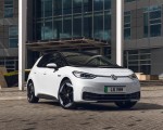2022 Volkswagen ID.3 Tour Pro S (UK-Spec) Front Three-Quarter Wallpapers 150x120 (18)
