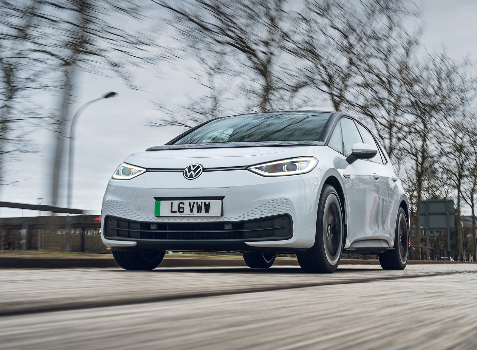 2022 Volkswagen ID.3 Tour Pro S (UK-Spec) Front Wallpapers (2)