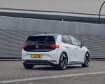 2022 Volkswagen ID.3 Tour Pro S (UK-Spec) Rear Three-Quarter Wallpapers 150x120 (39)