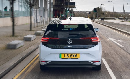 2022 Volkswagen ID.3 Tour Pro S (UK-Spec) Rear Wallpapers 450x275 (11)