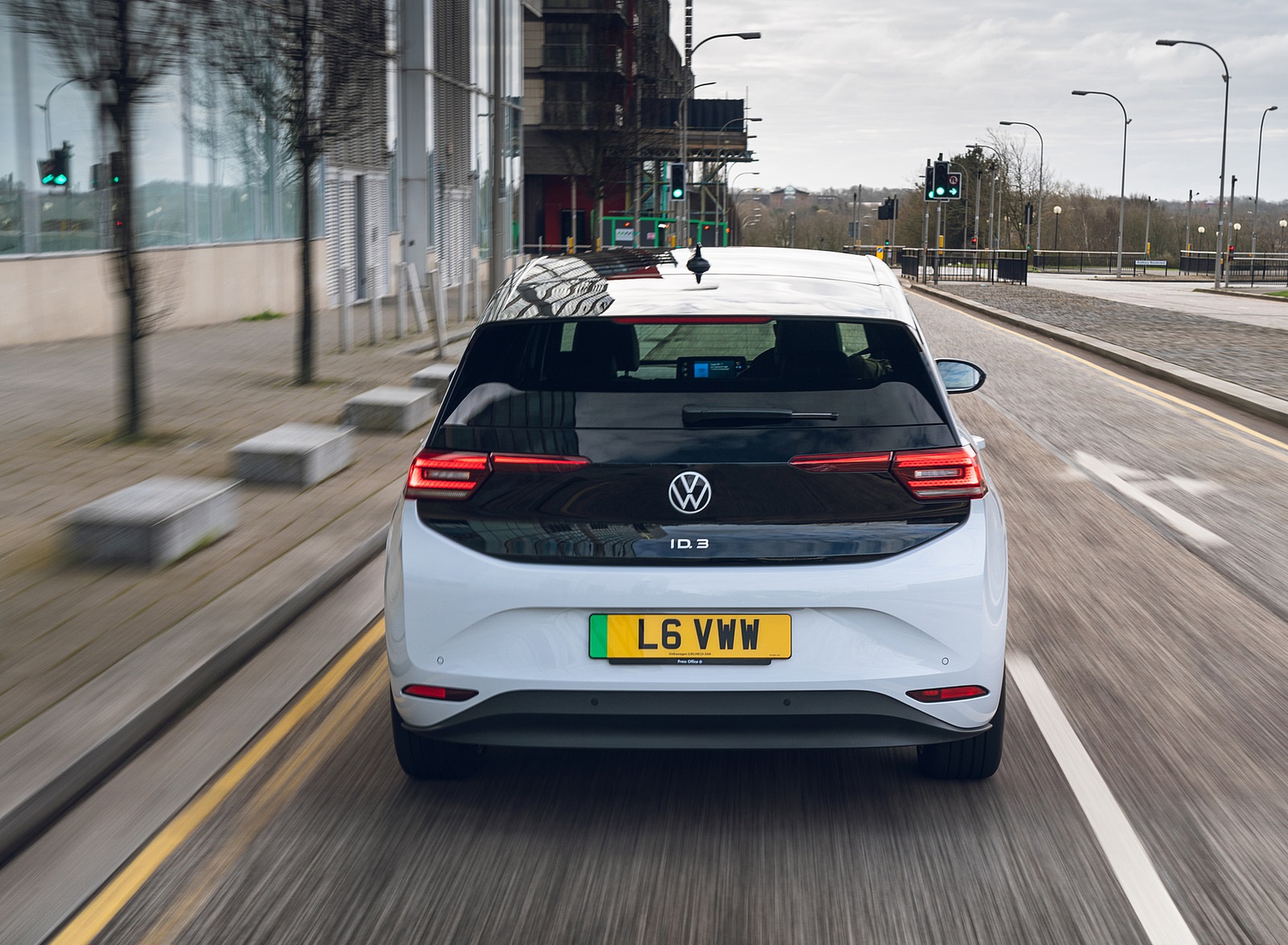 2022 Volkswagen ID.3 Tour Pro S (UK-Spec) Rear Wallpapers (11)