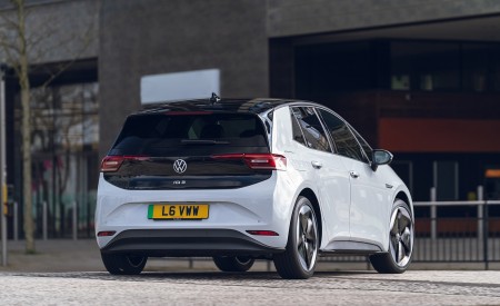 2022 Volkswagen ID.3 Tour Pro S (UK-Spec) Rear Wallpapers 450x275 (22)