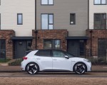 2022 Volkswagen ID.3 Tour Pro S (UK-Spec) Side Wallpapers 150x120 (31)