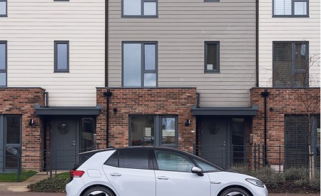 2022 Volkswagen ID.3 Tour Pro S (UK-Spec) Side Wallpapers 450x275 (32)