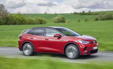 2022 Volkswagen ID.4 GTX Front Three-Quarter Wallpapers  450x275 (12)