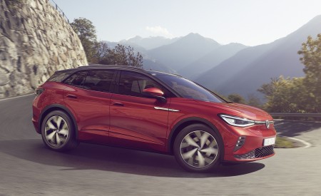 2022 Volkswagen ID.4 GTX Front Three-Quarter Wallpapers 450x275 (72)