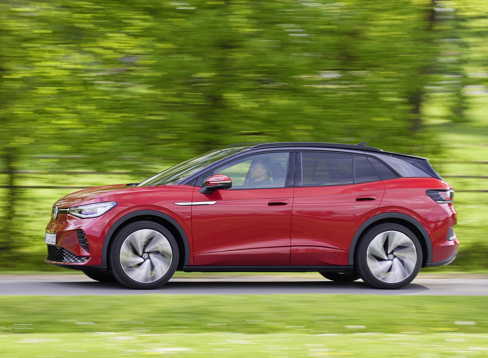 2022 Volkswagen ID.4 GTX Side Wallpapers (8)