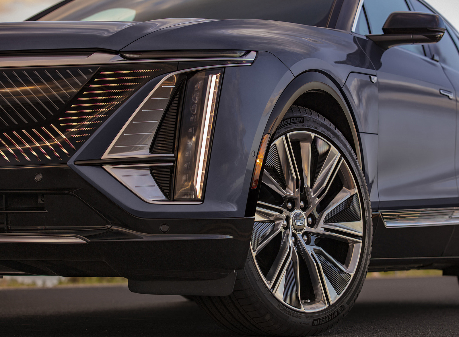 2023 Cadillac LYRIQ Headlight Wallpapers (15)