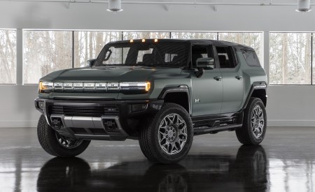 2024 GMC HUMMER EV SUV Front Three-Quarter Wallpapers  450x275 (23)