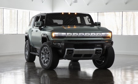 2024 GMC HUMMER EV SUV Front Wallpapers 450x275 (25)