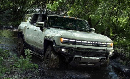 2024 GMC HUMMER EV SUV Off-Road Wallpapers 450x275 (20)