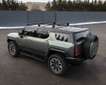 2024 GMC HUMMER EV SUV Rear Three-Quarter Wallpapers 150x120 (12)