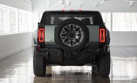 2024 GMC HUMMER EV SUV Rear Wallpapers 450x275 (28)