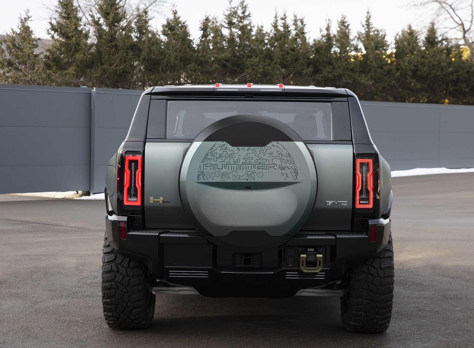 2024 GMC HUMMER EV SUV Rear Wallpapers (13)