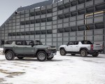 2024 GMC HUMMER EV SUV and 2022 HUMMER EV Wallpapers 150x120 (3)