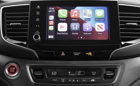 2021 Honda Ridgeline Sport with HPD Package Central Console Wallpapers  450x275 (30)