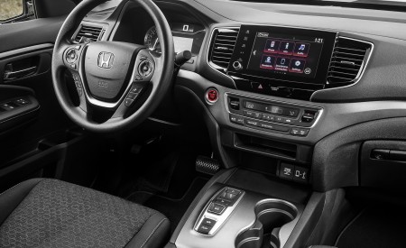 2021 Honda Ridgeline Sport with HPD Package Central Console Wallpapers  450x275 (32)