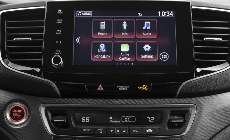 2021 Honda Ridgeline Sport with HPD Package Central Console Wallpapers 450x275 (33)