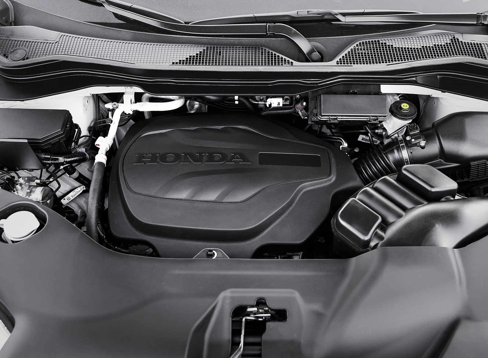 2021 Honda Ridgeline Sport with HPD Package Engine Wallpapers #28 of 78