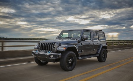 2021 Jeep Wrangler High Altitude 4xe Front Three-Quarter Wallpapers  450x275 (9)