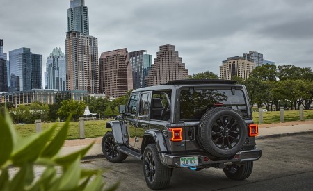 2021 Jeep Wrangler High Altitude 4xe Rear Three-Quarter Wallpapers 450x275 (23)