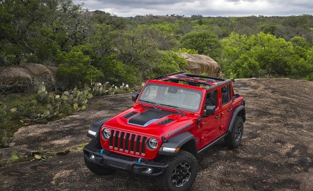 2021 Jeep Wrangler Rubicon 4xe Front Three-Quarter Wallpapers 450x275 (30)