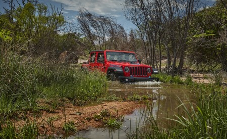 2021 Jeep Wrangler Rubicon 4xe Off-Road Wallpapers  450x275 (13)