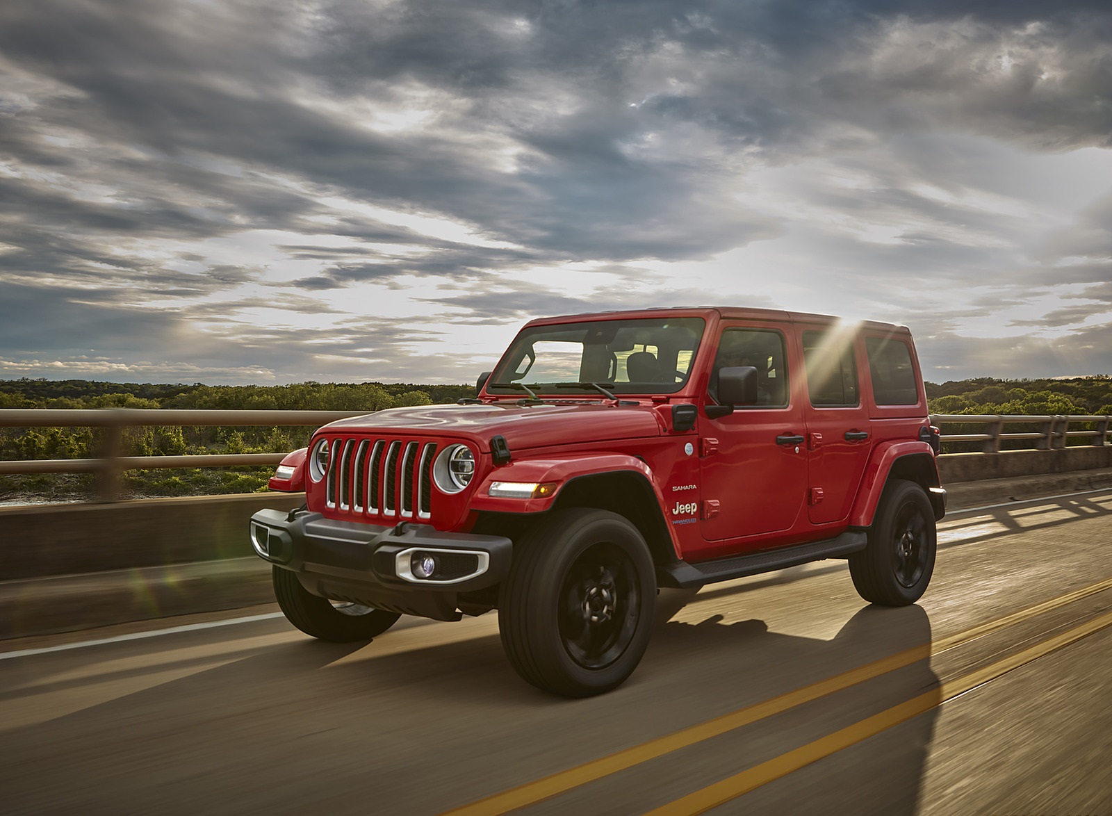 2021 Jeep Wrangler Sahara 4xe Front Three-Quarter Wallpapers (13)