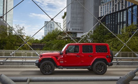 2021 Jeep Wrangler Sahara 4xe Side Wallpapers  450x275 (6)