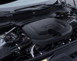 2021 Land Rover Discovery D300 MHEV SE Engine Wallpapers 150x120