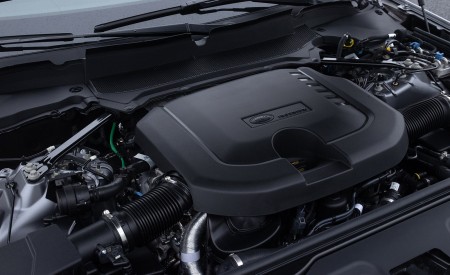 2021 Land Rover Discovery D300 MHEV SE Engine Wallpapers 450x275 (32)