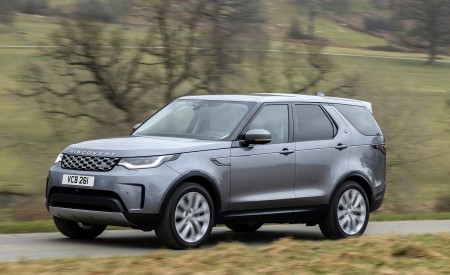 2021 Land Rover Discovery D300 MHEV SE Front Three-Quarter Wallpapers 450x275 (9)