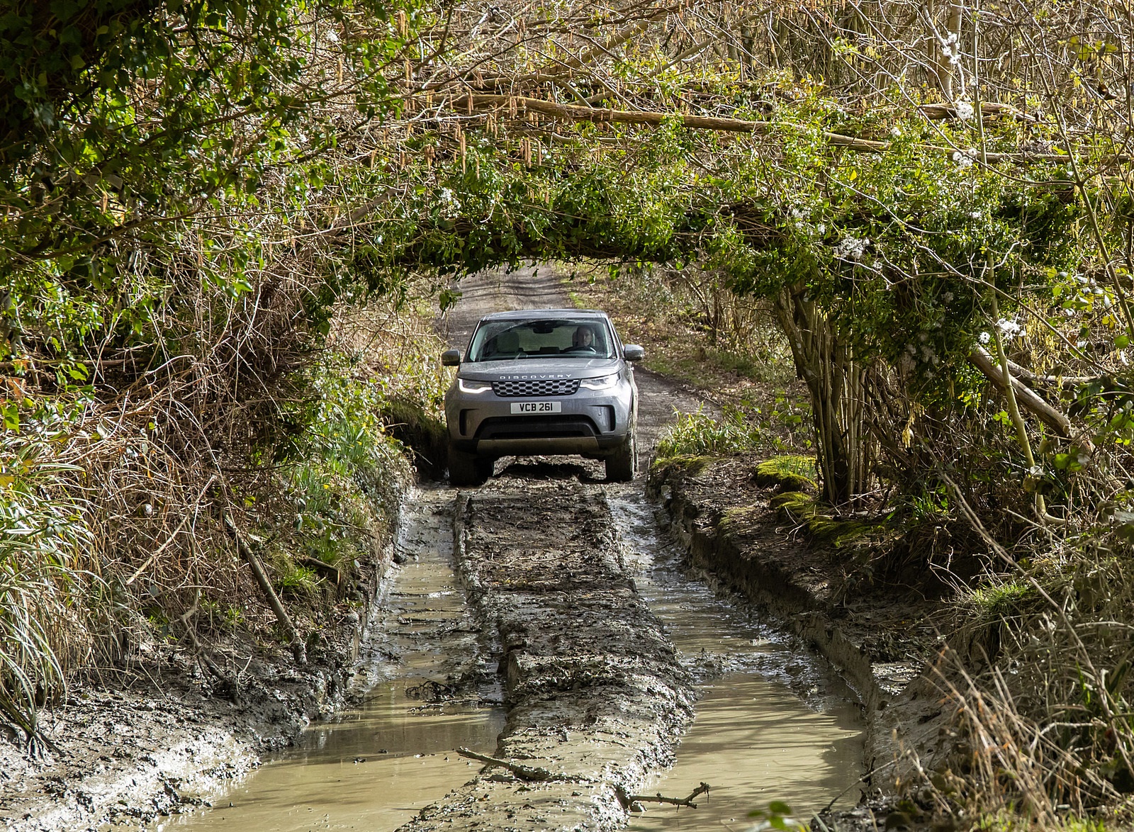 2021 Land Rover Discovery D300 MHEV SE Off-Road Wallpapers #14 of 49